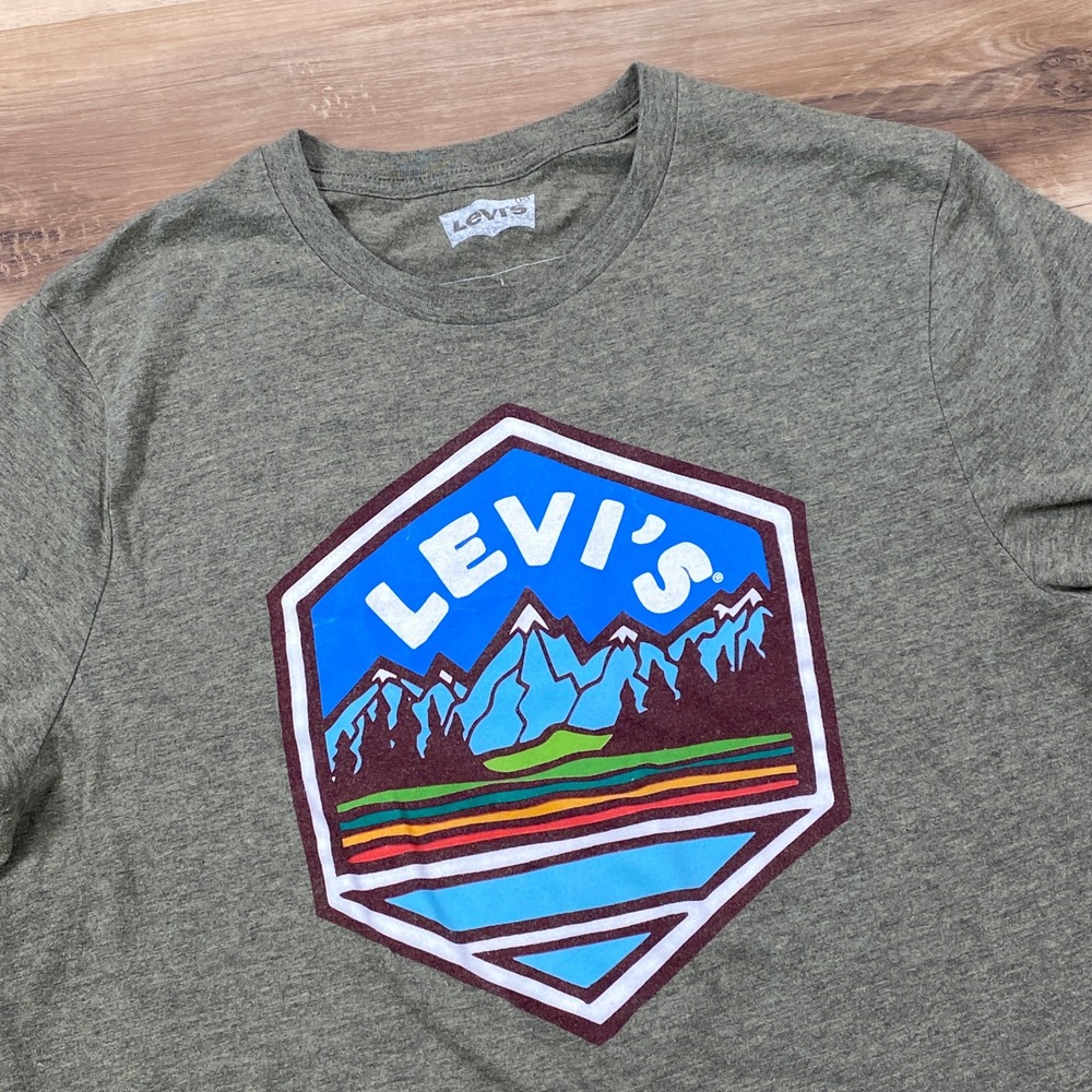 Levi's Graphic T-Shirt Men Large Heritage Mountain Logo Cotton Blend Olive Green